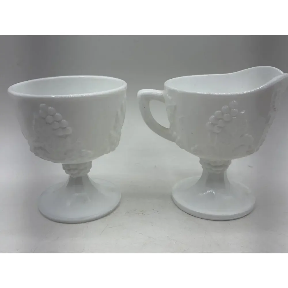 Vintage‎ Indiana Colony Harvest Grape Pattern Milk Glass Creamer and Sugar Bowl